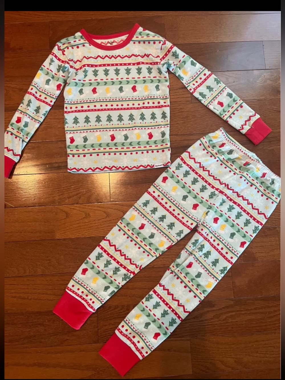 Gerber White Holiday Tree & Stocking Pajama Set with Red Trim Size 5T